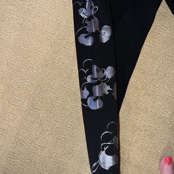 Disney Jogger Mickey Capris - Picture 2 of 4